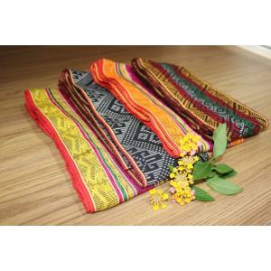 Cạp váy dân tộc Mường 1